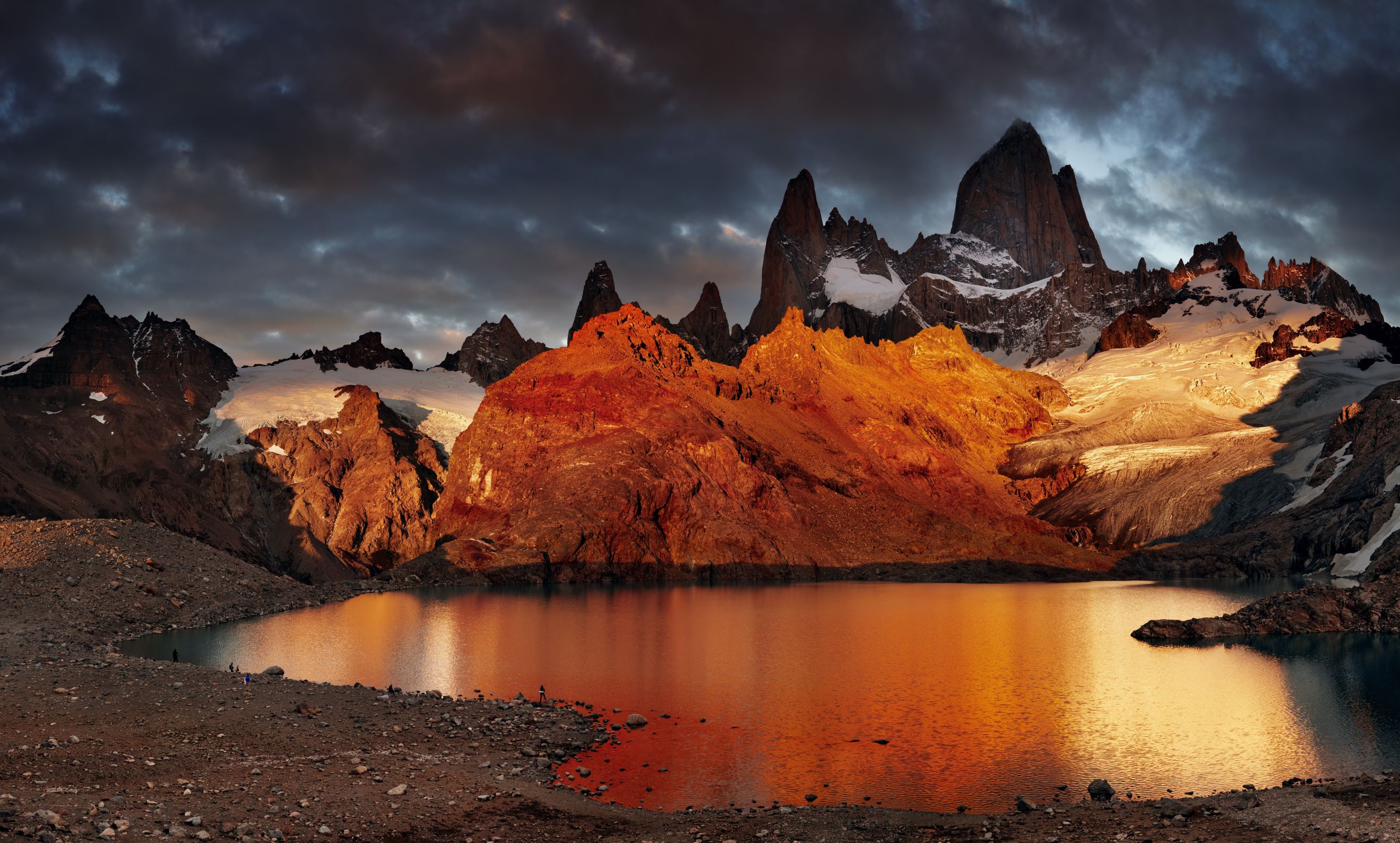 Laguna de los Tres in Los Glaciares National Park Argentina